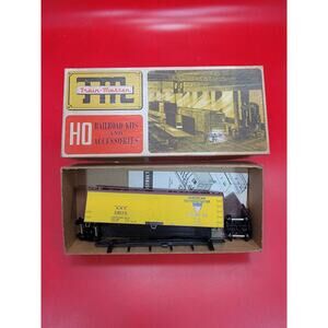 Vintage HO Scale Train Miniature Kit 40' American Refrigerator Transit Reefer